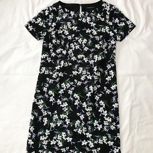 Banana Republic Floral Short Sleeve Shift Dress